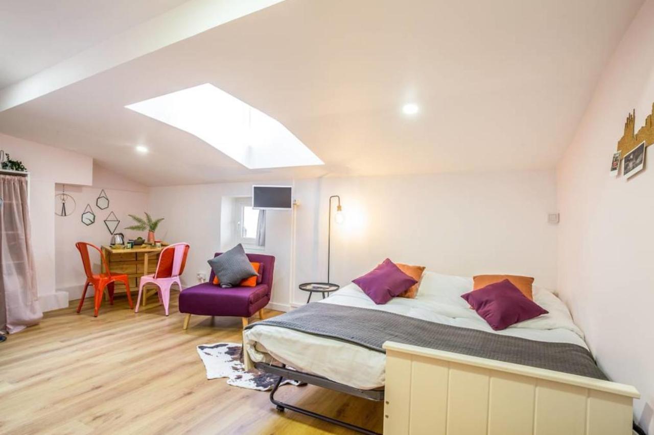 Apartamento Charming Little Next In Vieux-Lyon By Guestready Exterior foto